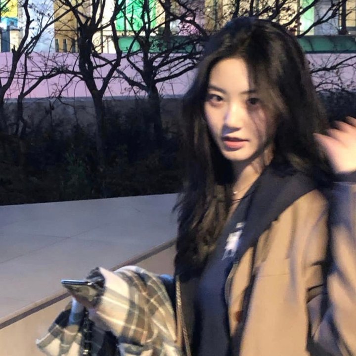 冰属性男子与酷酷女同事